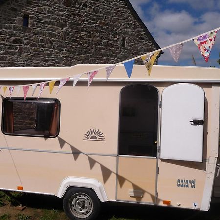 Bretagne Chambre D'Hotes Suite 53M2 Et Caravane Vintage Avec Cuisine Et Salle De Bains Privees Brittany B&B 53M2 Suite And Vintage Caravan Glamping With Private Kitchen And Bathroom Pleumeur-Gautier Luaran gambar