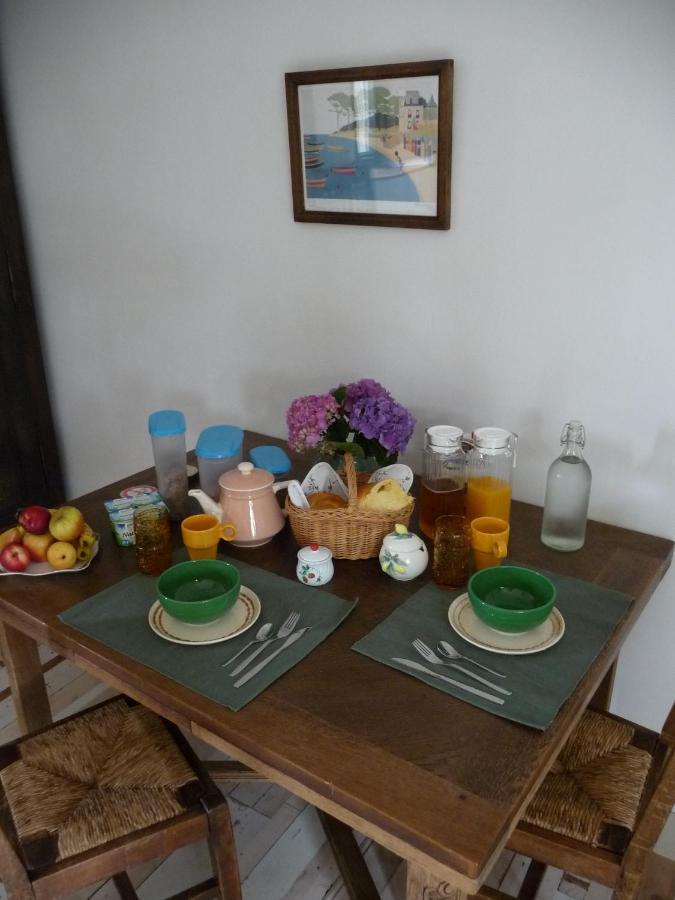 Bretagne Chambre D'Hotes Suite 53M2 Et Caravane Vintage Avec Cuisine Et Salle De Bains Privees Brittany B&B 53M2 Suite And Vintage Caravan Glamping With Private Kitchen And Bathroom Pleumeur-Gautier Luaran gambar